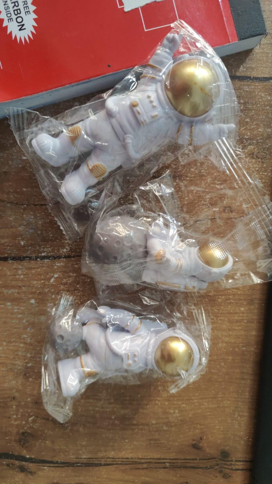 Astronaut Spaceman Statue  Set of 3