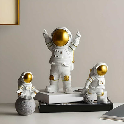 Astronaut Spaceman Statue  Set of 3