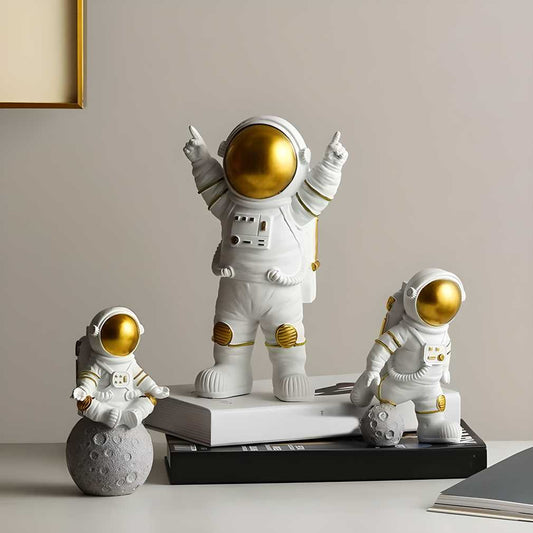 Astronaut Spaceman Statue  Set of 3