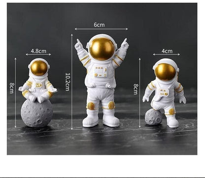 Astronaut Spaceman Statue  Set of 3